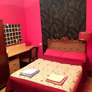 https://valera-homestay.alltbilisihotels.com